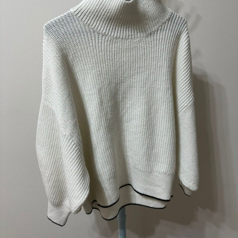 Second Hand Knit Turtleneck White Sweater Women Size XL